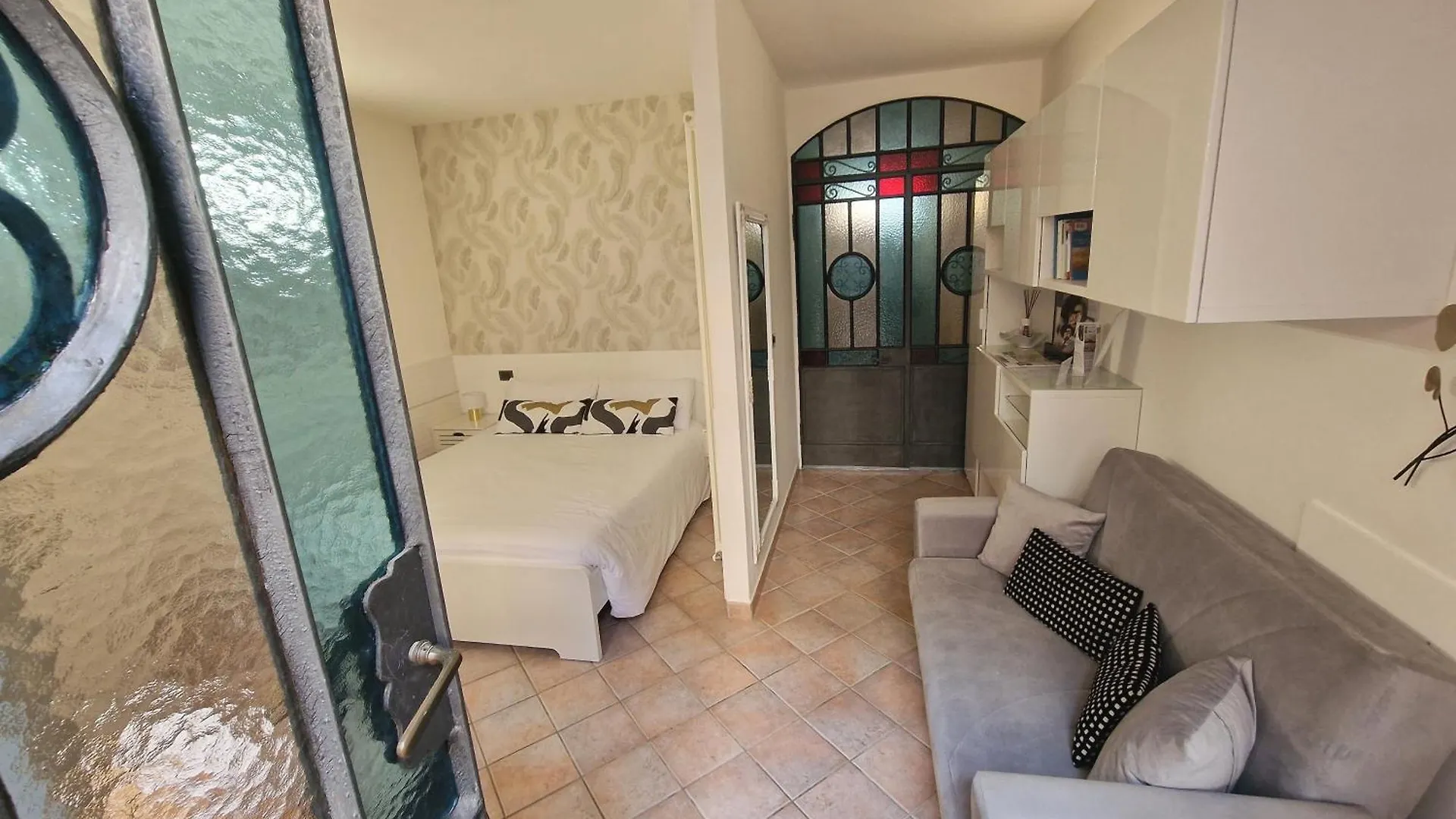 La Fenice Grazioso Appartamento In Centro Con Cortile Privato Forli Apartment
