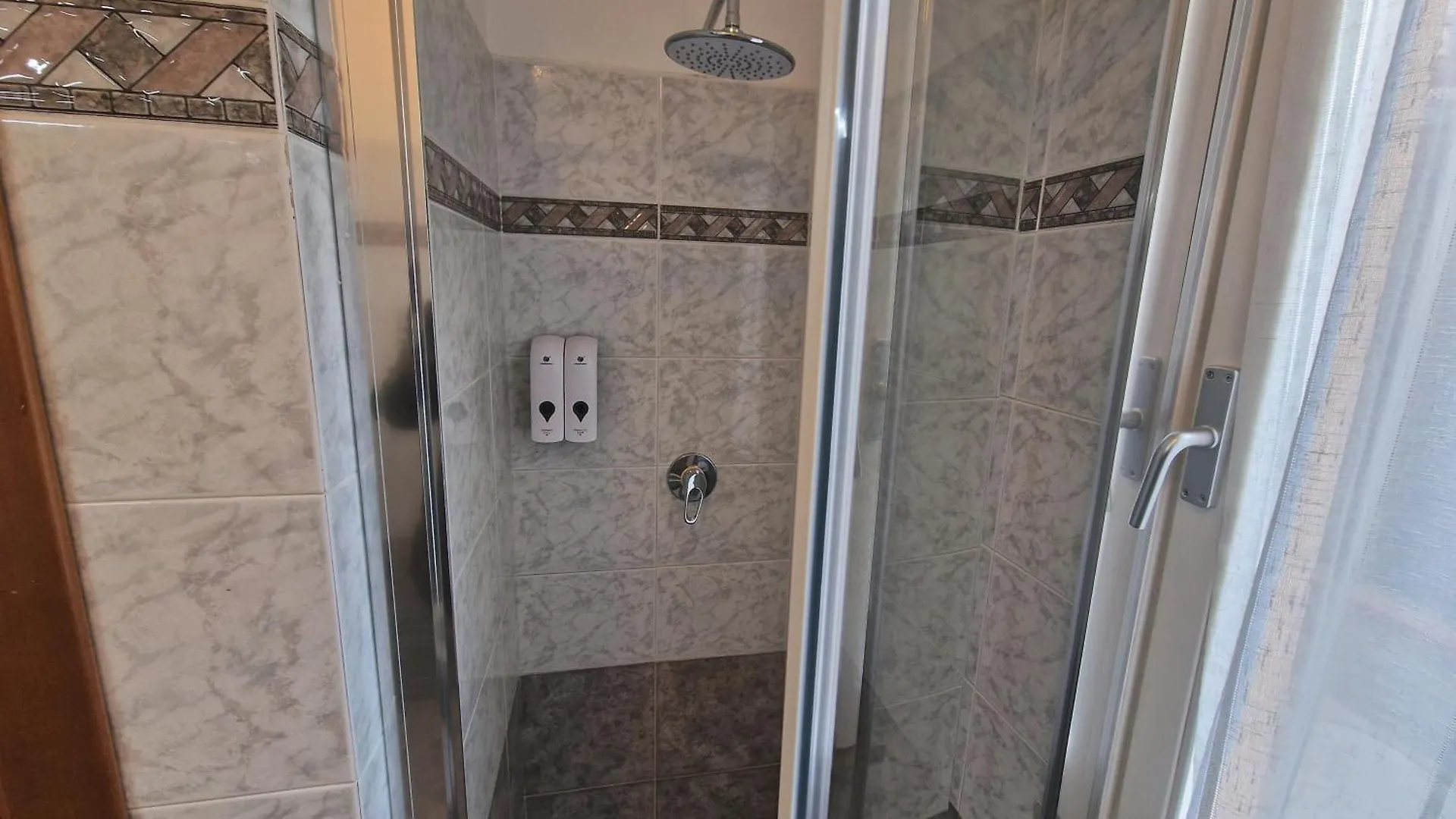 Apartment La Fenice Grazioso Appartamento In Centro Con Cortile Privato Forli Italy
