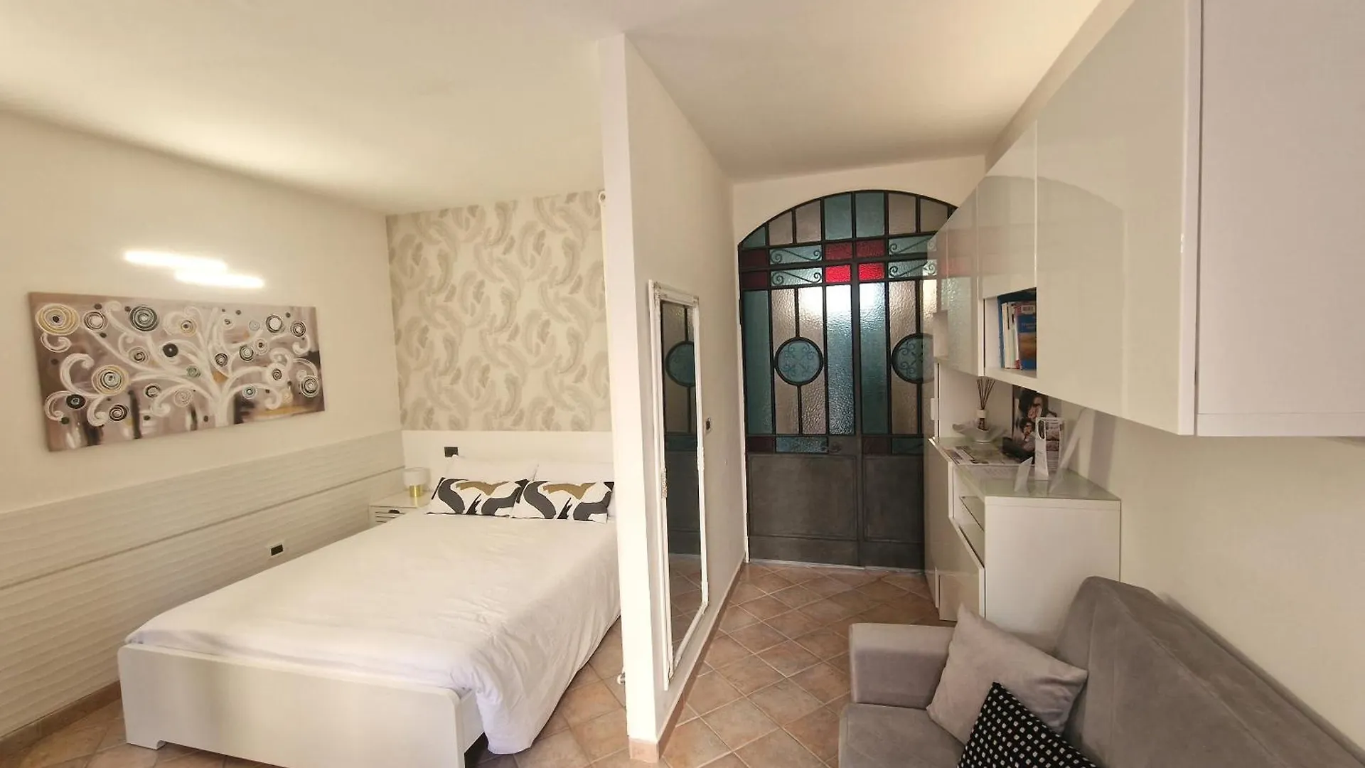 Apartment La Fenice Grazioso Appartamento In Centro Con Cortile Privato Forli