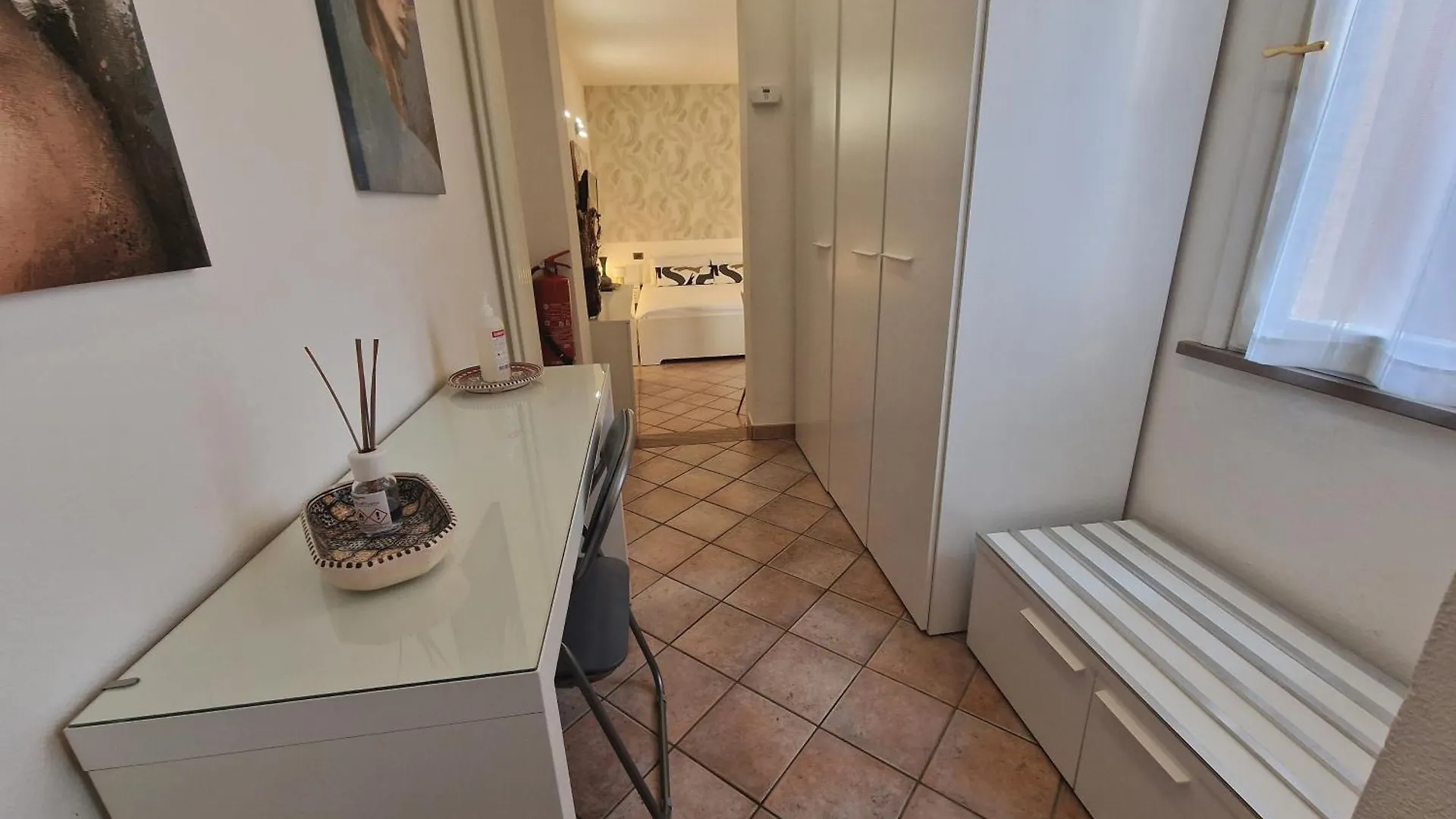 La Fenice Grazioso Appartamento In Centro Con Cortile Privato Forli 0*,  Italy